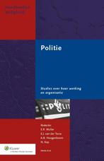 Handboeken Veiligheid      Politie 9789013118827, Boeken, Studieboeken en Cursussen, Zo goed als nieuw