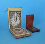 P B 11 x 7,1 cm - Horizontal sundial - Hout, Papier -