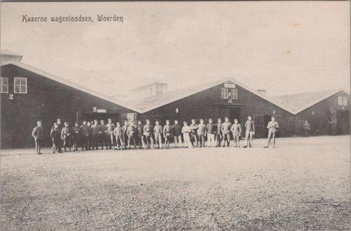 WOERDEN - Kazerne wagenloodsen, Verzamelen, Ansichtkaarten | Nederland, Verzenden