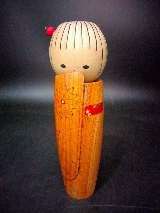 Beeldje, prachtige vintage creatieve kokeshi , (volkskunst), Antiek en Kunst, Curiosa en Brocante