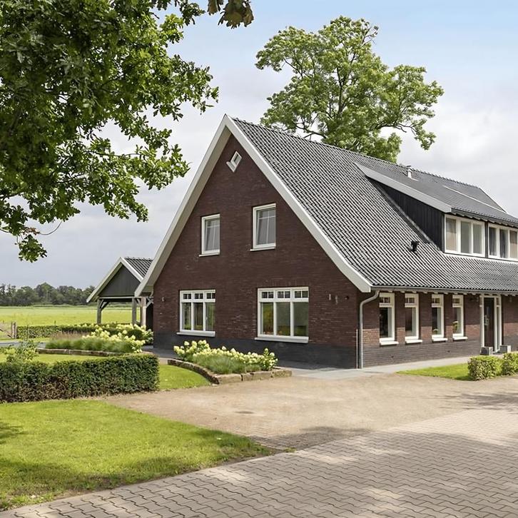 Eengezinswoning met tuin, gestoffeerd en moderne b..., Huizen en Kamers, Kamers te huur, 50 m² of meer, Overige regio's