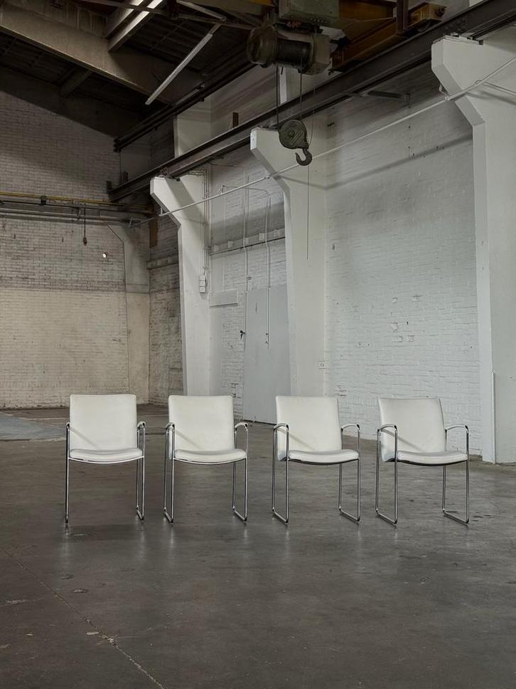 Leolux Talos Eetkamerstoel | Wit Leer (NIEUWSTAAT), Huis en Inrichting, Stoelen, Vier, Wit, Zo goed als nieuw, Leer, Metaal, Overige materialen