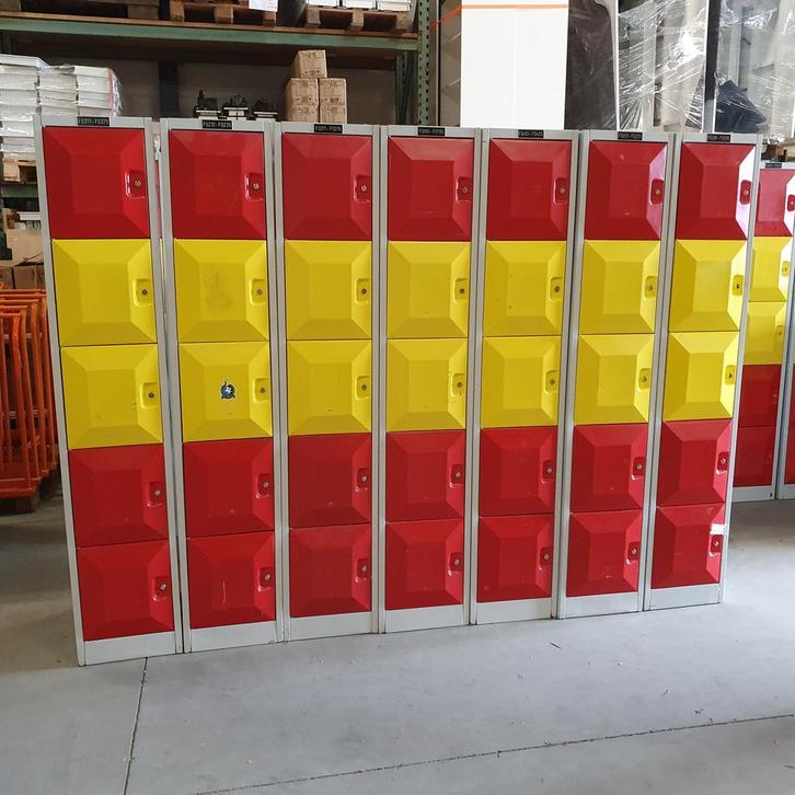 5-deurs Sonesto lockerkast - 193x37x56 cm, Huis en Inrichting, Kasten | Lockerkasten, Ophalen of Verzenden