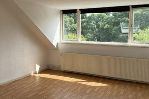 Kamer Rode Kruislaan in Eindhoven, Huizen en Kamers, Kamers te huur, 20 tot 35 m², Eindhoven