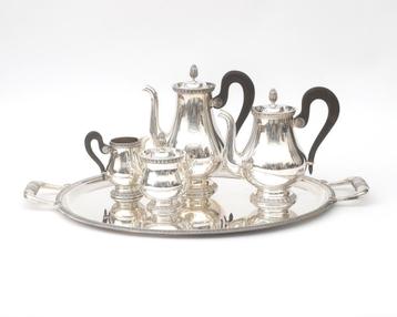 Een vijfdelig Christofle koffie- en theeservies, 20e eeuw beschikbaar voor biedingen