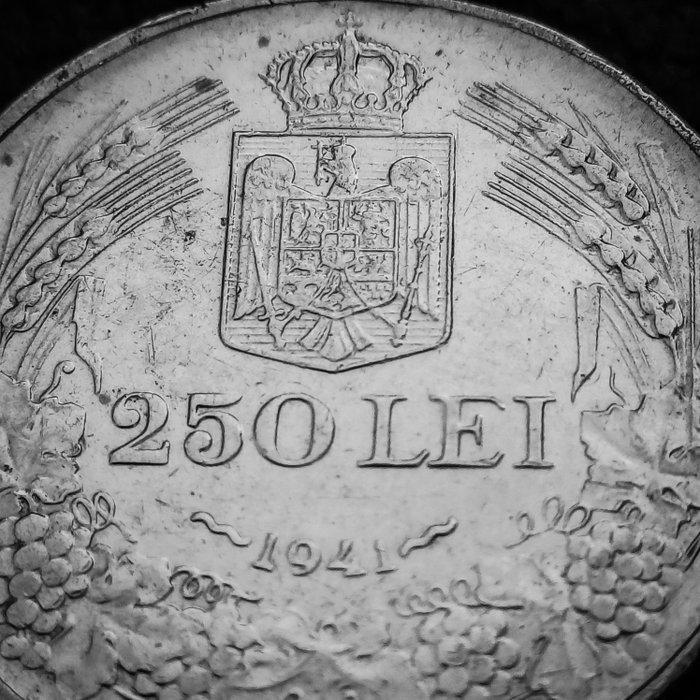 Roemenië. Mihai I. 250 Lei 1941 / NIHIL SINE DEO - variety, Postzegels en Munten, Munten | Europa | Niet-Euromunten