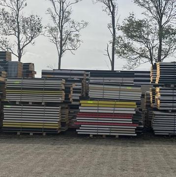 Sandwichpanelen lengtes tot ca. 2300 mm 60/80/100/120mm beschikbaar voor biedingen