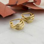 Gouden vintage fantasie oorclips; half rond (oorklem), Sieraden, Tassen en Uiterlijk, Ophalen of Verzenden, Gebruikt, Overige kleuren