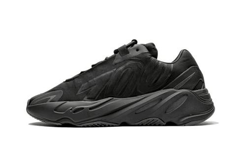 Yeezy Boost 700 MNVN Triple Black, Kleding | Heren, Schoenen