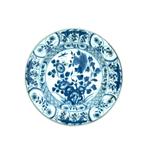 Chinese Kangxi Dynastie Bord met Bloemdecor (17e/18e eeuw)