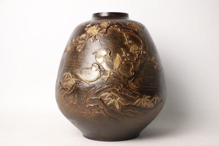 Bronzen vaas met mandarijneenden en pruimbloesems - Brons -, Antiek en Kunst, Antiek | Overige Antiek