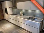 Hoge kortingen op showroomkeukens: vanaf  2.250!, Huis en Inrichting, Keuken | Complete keukens, Nieuw, Met kookeiland