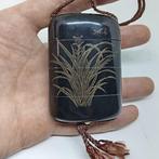 Volledige inro met ojime en netsuke - zwarte hoorn - Japan -