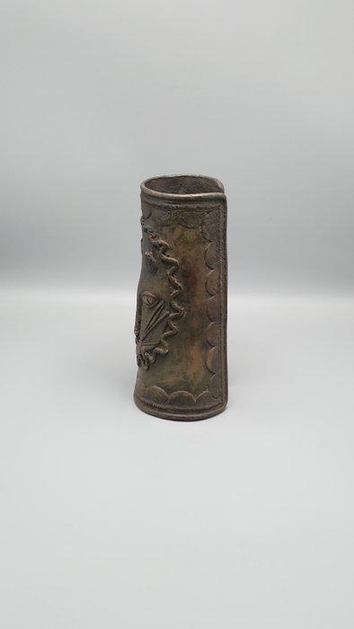 prachtige armband - kird - Kameroen (Zonder Minimumprijs), Antiek en Kunst, Kunst | Niet-Westerse kunst