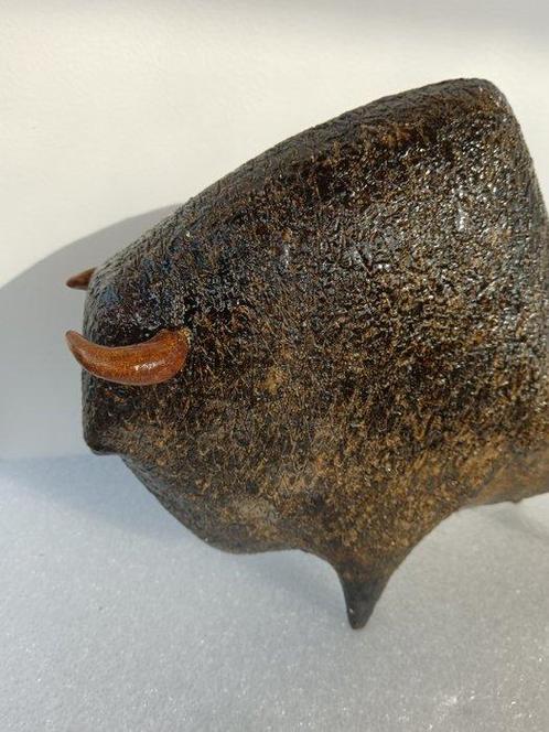 R. Giarrusso - sculptuur, Taureau - 20 cm - Keramiek, Antiek en Kunst, Antiek | Glas en Kristal