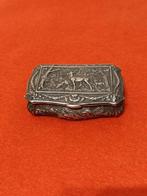 Kist - Zilver - Herkomst: Baronin Lyncker