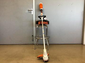 Stihl FSA57 accutrimmer met accu beschikbaar voor biedingen
