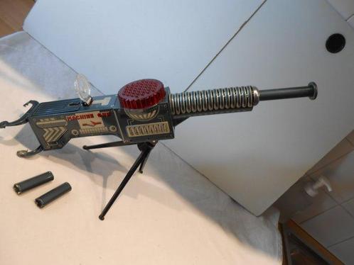 Chinese Manufacturer - Blikken speelgoed - Battery Operated, Antiek en Kunst, Antiek | Speelgoed