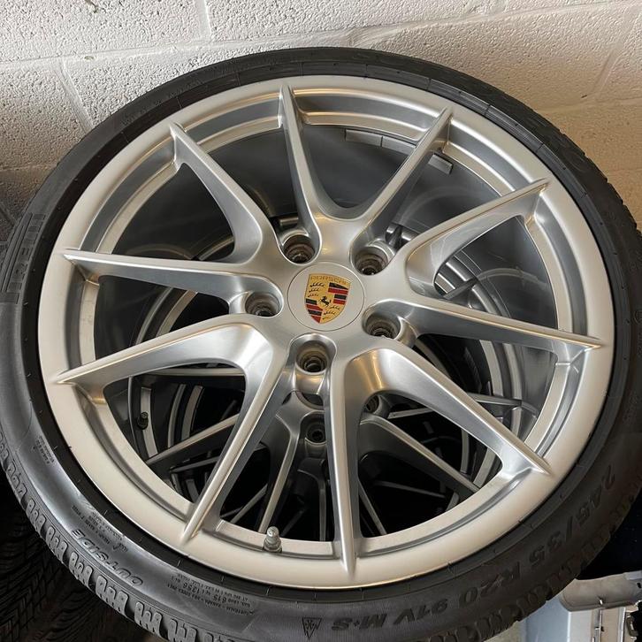 Porsche 991 2/4 ORIGINELE 20  Carrera S III met winterbanden, Auto-onderdelen, Banden en Velgen, 20 inch, Zomerbanden, 305 mm