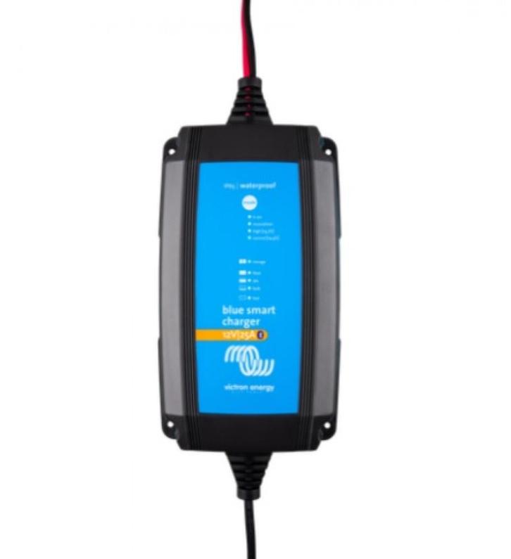 Victron Acculader Blue Smart IP65 12V/25A, Caravans en Kamperen, Camper-accessoires, Ophalen of Verzenden