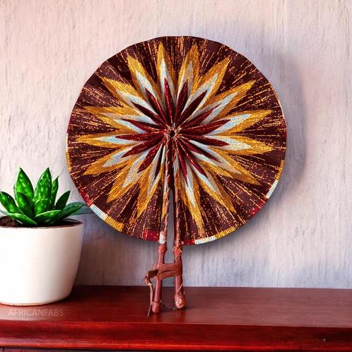 Afrikaanse handwaaier - Ankara print waaier - Kujoe - Donker, Huis en Inrichting, Woonaccessoires | Wanddecoraties, Nieuw, Ophalen of Verzenden
