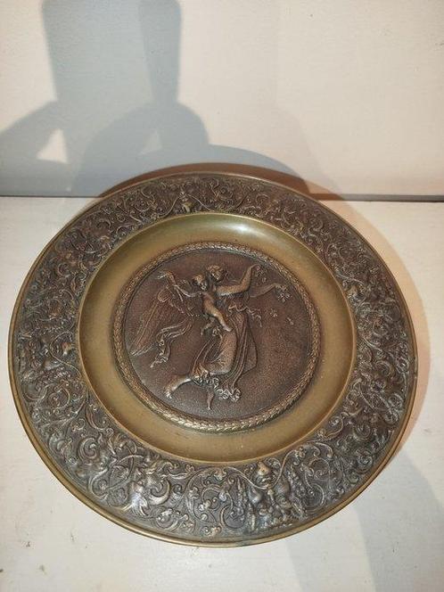 - Coupe sur pied en bronze signée - travail allemand ou, Antiek en Kunst, Curiosa en Brocante