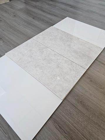 Wandtegels 30x60 Grijs Hoogglans Marmerlook Badkamertegels beschikbaar voor biedingen