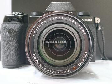 Fuji X-S10 + Fujifilm XF 18-55 f/2.8-4R + EX-500 flash beschikbaar voor biedingen