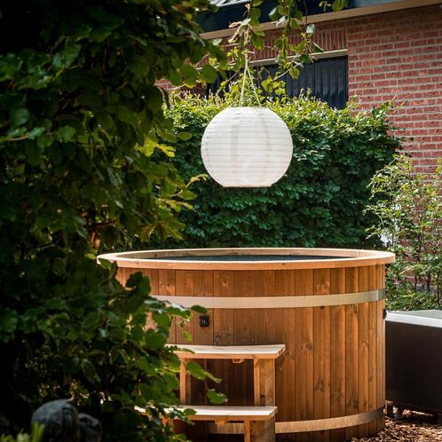 Hottubs: Houtgestookte hot tub incl. comfortabele binnenkuip, Tuin en Terras, Jacuzzi's, Vast, Nieuw, Afdekzeil, Filter, Trap