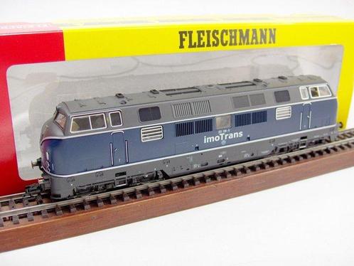 Fleischmann H0 - 85 4235 - Diesellocomotief (1) - BR 221 -, Hobby en Vrije tijd, Modeltreinen | H0