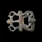 Post-middeleeuws Brons ( verzilverd / restanten waarneembaar