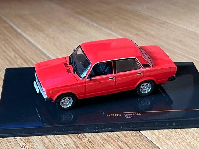 IXO 1:43 - Modelauto - Lada 2105 - VAZ 2105, Hobby en Vrije tijd, Modelauto's | 1:5 tot 1:12