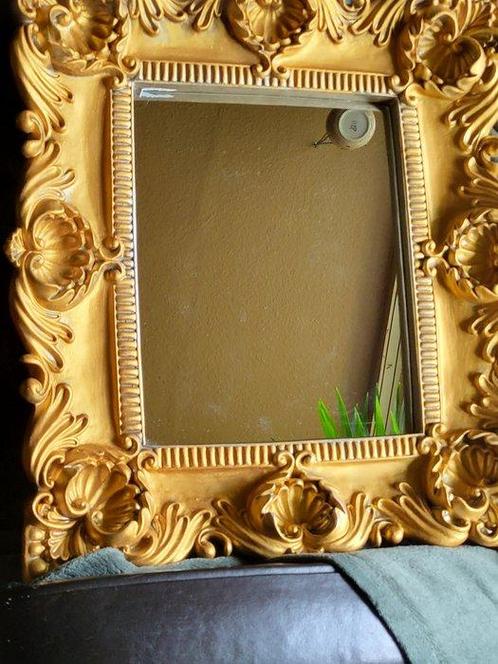 Wandspiegel - Glas, hout, hars, bladgoudkleur, Antiek en Kunst, Curiosa en Brocante