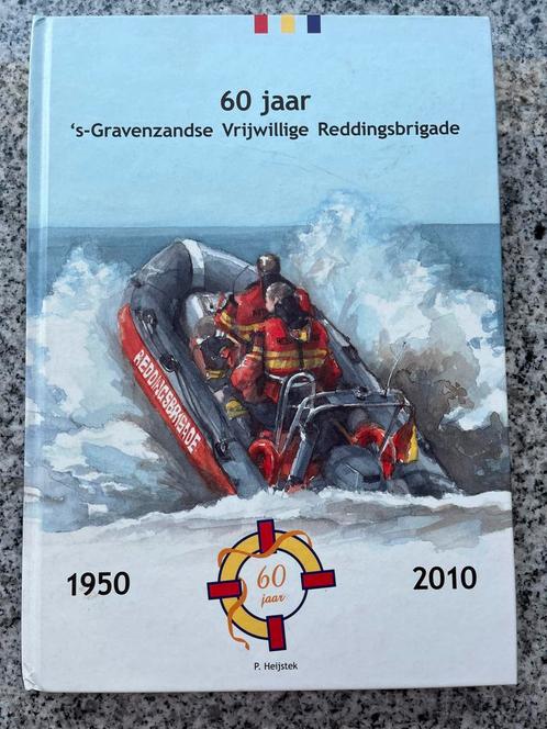 60 jaar ’s Gravenzandse Vrijwillige Reddingsbrigade, Boeken, Geschiedenis | Stad en Regio, Gelezen, 20e eeuw of later, Verzenden