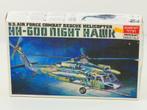 Schaal 1:48 Academy 1613 HH-60D Night Hawk Helicopter #221, Hobby en Vrije tijd, Ophalen of Verzenden, Gebruikt