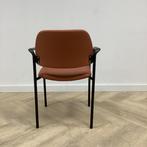Tweedehands kantinestoel / vergaderstoel, oranje - zwart, Huis en Inrichting, Stoelen, Gebruikt, Zwart, Ophalen of Verzenden, Eén