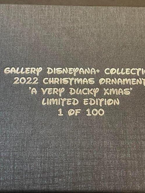 A very Ducky Christmas in gold, limited to 100 pcs. - 1, Verzamelen, Disney