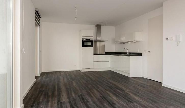 Te huur Studio Amstelveenseweg in Amsterdam, Huizen en Kamers, Kamers te huur, 50 m² of meer, Amsterdam