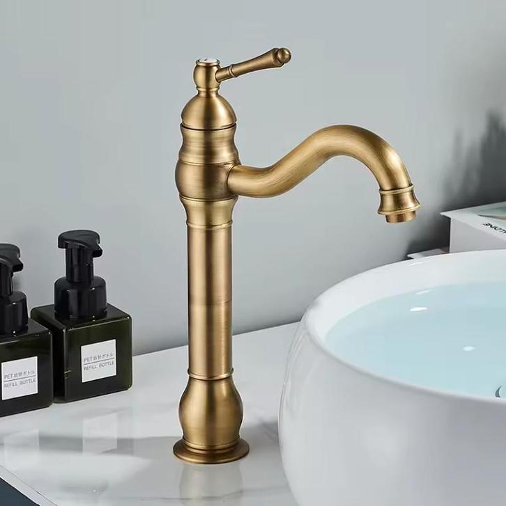 Antieke messing wastafelkraan warm en koud, Huis en Inrichting, Badkamer | Badkamermeubels, Nieuw, Verzenden