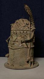 Tete commémorative - Hoofd van een figuur - tête de reine, Antiek en Kunst