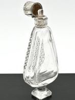 No reserve-19e Eeuwse groot model kristallen Parfumfles met