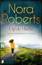 9789059901889 Op de vlucht | Tweedehands, Boeken, Verzenden, Zo goed als nieuw, Nora Roberts