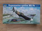 Trumpeter 02403 Supermarine Spitfire Mk.Vb 1:24, Hobby en Vrije tijd, Modelbouw | Vliegtuigen en Helikopters, Nieuw, Verzenden