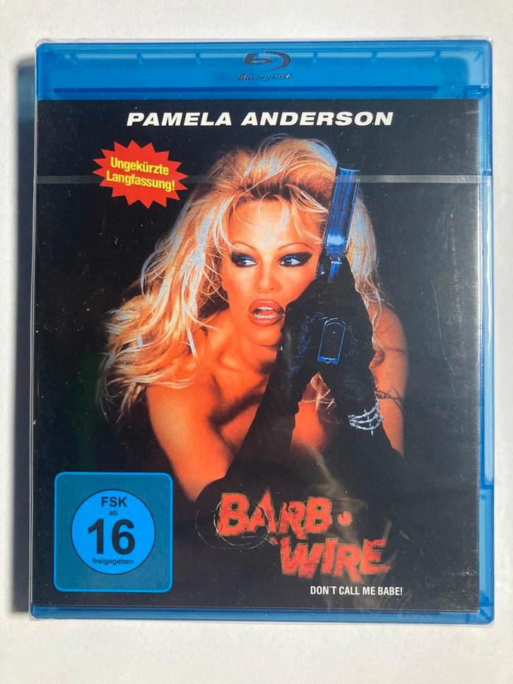 BARB WIRE (IMPORT WITHOUT DUTCH SUBS) (IN SEAL) (BLURAY), Cd's en Dvd's, Blu-ray, Gebruikt, Verzenden