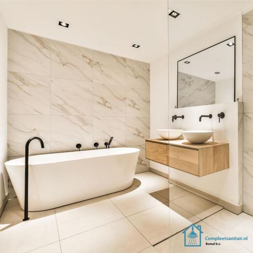 Complete badkamer renovatie incl sanitair en tegels!, Huis en Inrichting, Badkamer | Complete badkamers, Nieuw