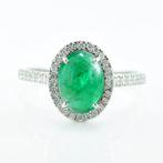 Ring Platina -  2.26ct. tw. Smaragd - Diamant - Trouwring