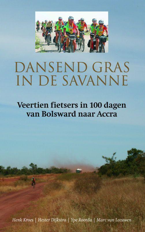 Dansend gras in de savanne 9789038918082 H. Kroes, Boeken, Reisverhalen, Gelezen, Verzenden