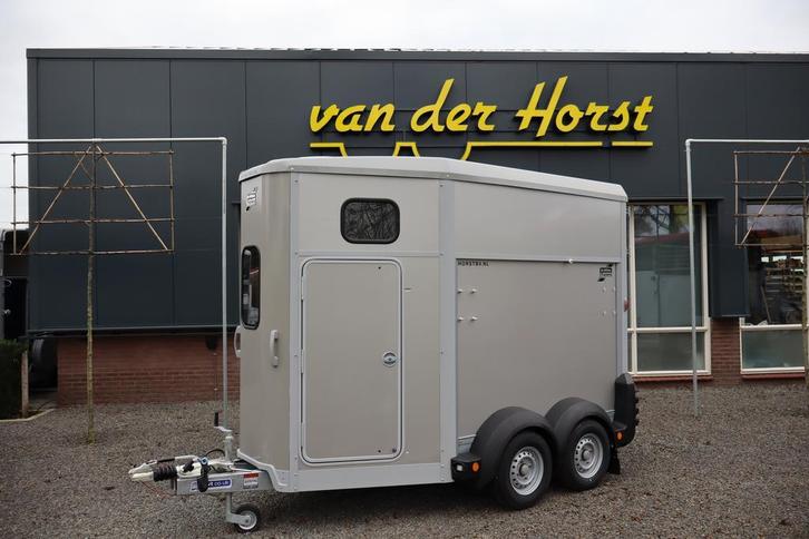 Ifor Williams HB506 met voorlosser aanbieding, Dieren en Toebehoren, Paarden en Pony's | Trailers en Aanhangwagens, 2-paards trailer