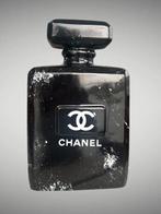 AmsterdamArts - XL Chanel N°5 perfume bottle Sculptuur