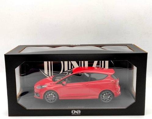 DNA Collectibles 1:18 - Modelauto - Ford Fiesta ST - 2020 -, Hobby en Vrije tijd, Modelauto's | 1:5 tot 1:12